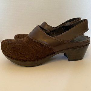 Dansko Women’s Brown Suede Paisley Clog
